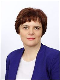 Dr. Damjana Pondelek