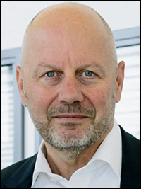 Prof. dr. Bernhard Schwetzler